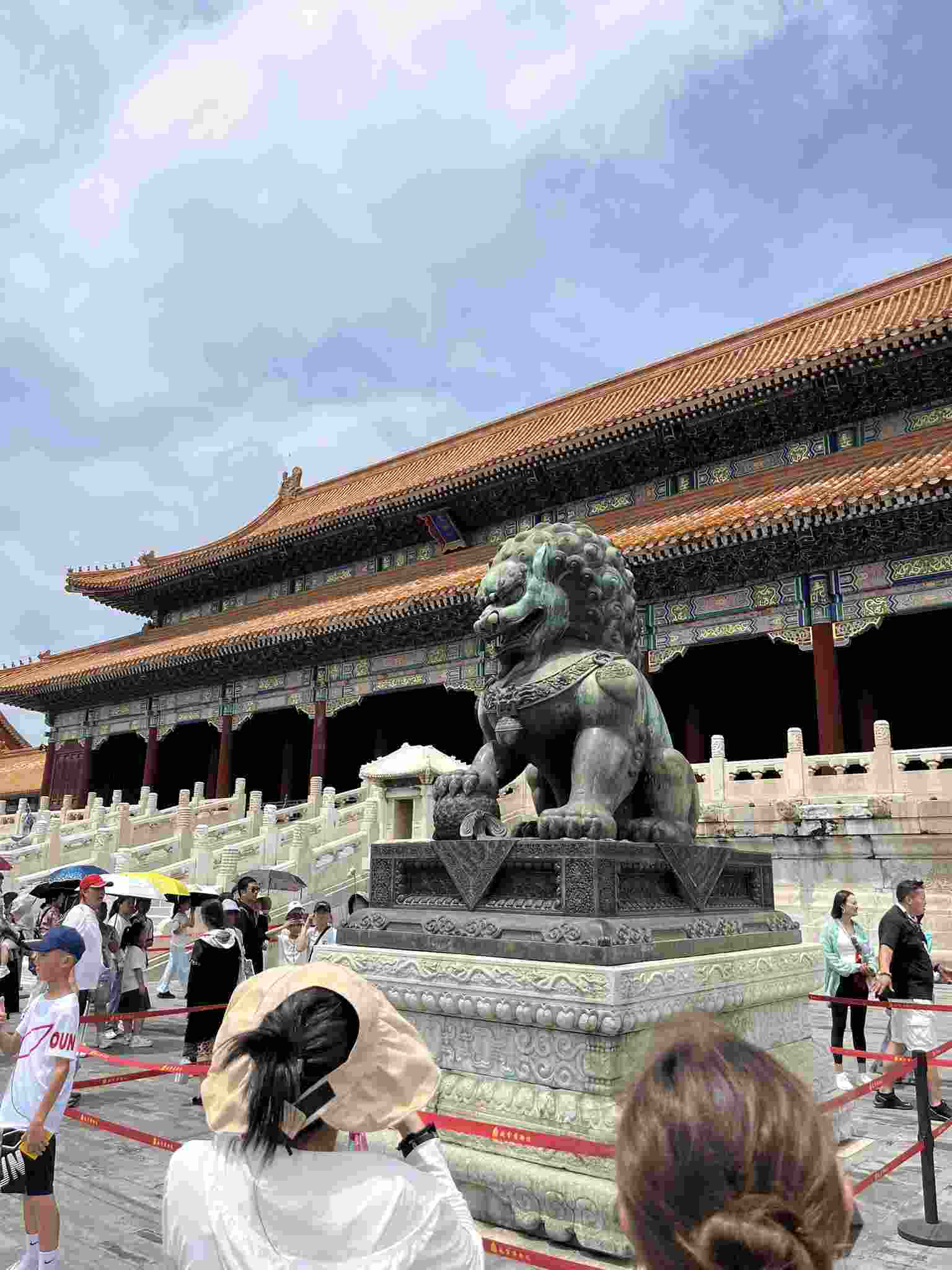 Forbidden City Statue
